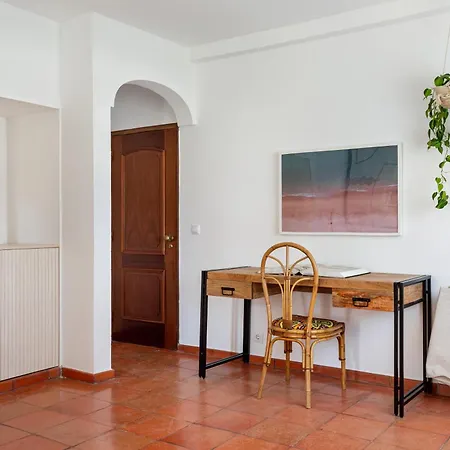 Quinta Flamingos - Live, Work, Play Guest house Corroios